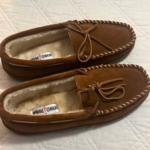 Minnetonka moccasins brand new men’s brown size 10
